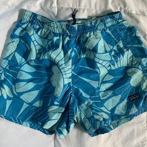 Patagonia woman’s limited edition baggies shorts